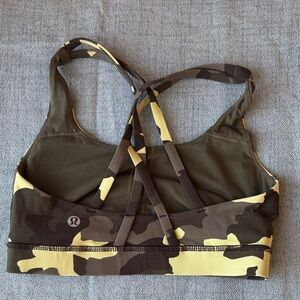 Women’s sports bra, color green en brown , xs size